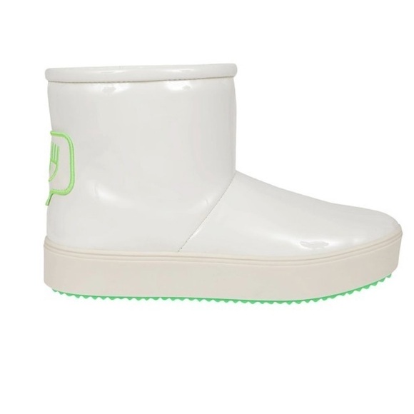CHIARA Ferragni Logo Patch White Vinyl and Plush Lined Ankle Booties Size 39 - Picture 2 of 16